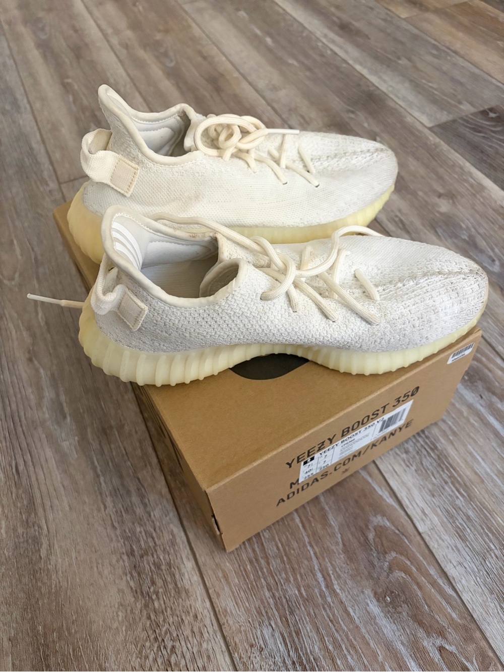 Yeezy Boost 350 V2 Cream White Sneakers
